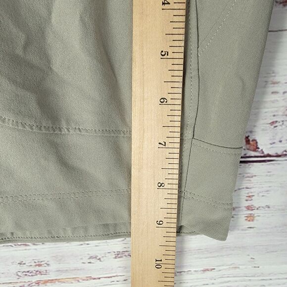 Under Armour Shorts Men's Size M Unstopabble Cargo UA Beige Tan Excellent - Picture 3 of 10